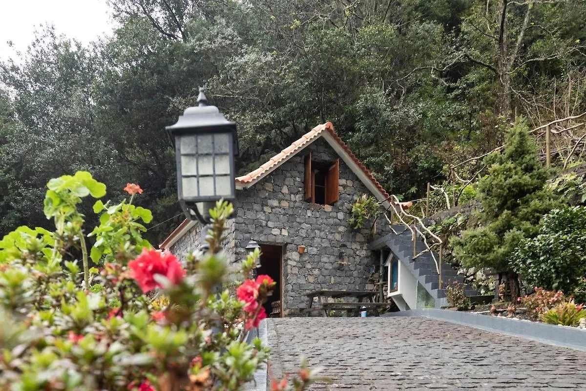 Portas Da Levada A contacts